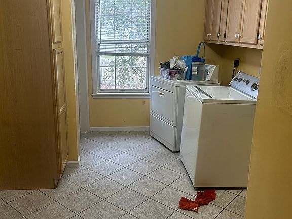 5th image of 8451 William Moultrie Dr