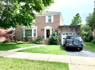 2829 W Fargo Ave, Chicago, IL 60645
