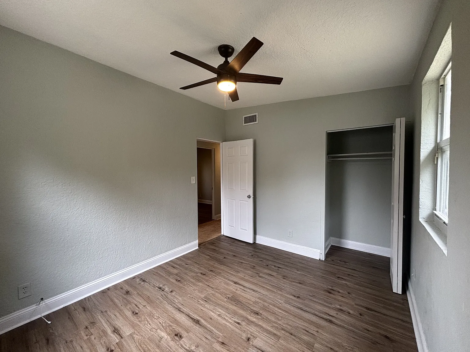 10615 Biscayne Boulevard - 1 — Photo 2