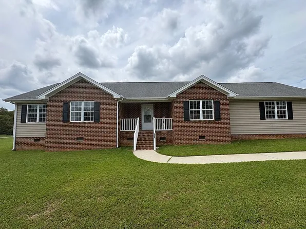 54 Canterbury Ct, Roanoke Rapids, NC 27870