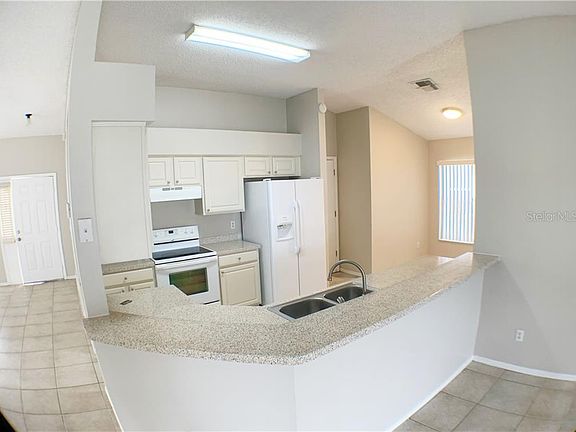 5th image of 2573 Chatham Cir