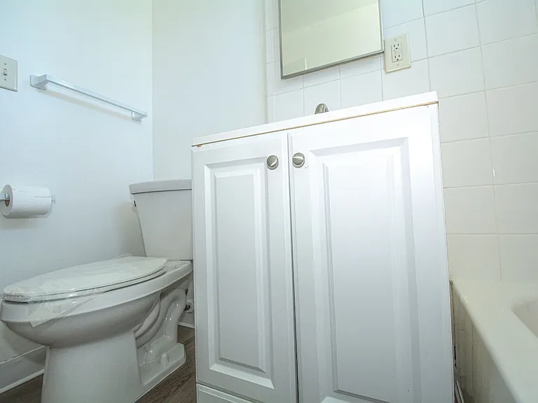 306 N Azusa Ave — Photo 22