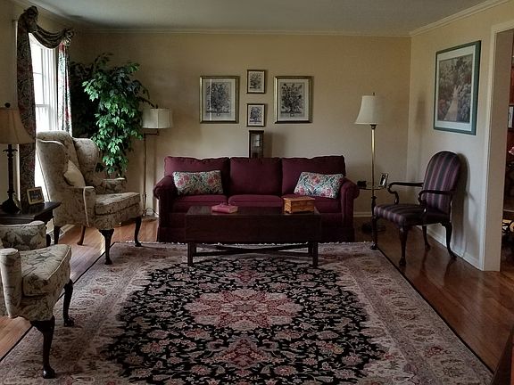 5th image of 101 Chasewood Ln