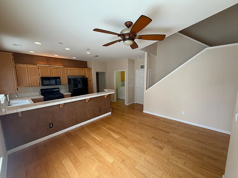 1324 Kondos Ave — Photo 4