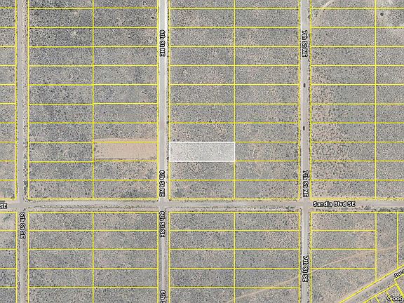 2nd image of 12 6th St NE