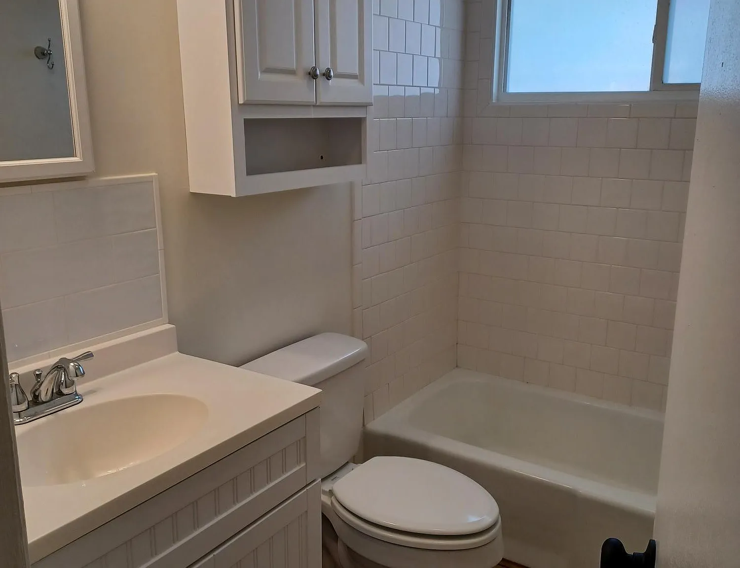 3 bed, 1053 sqft, $1,600 — Photo 4