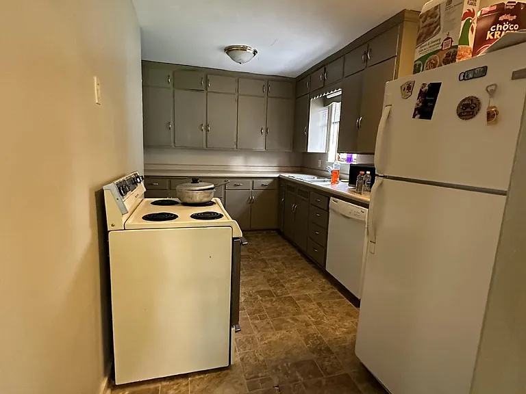 524 Fountain St — Photo 11