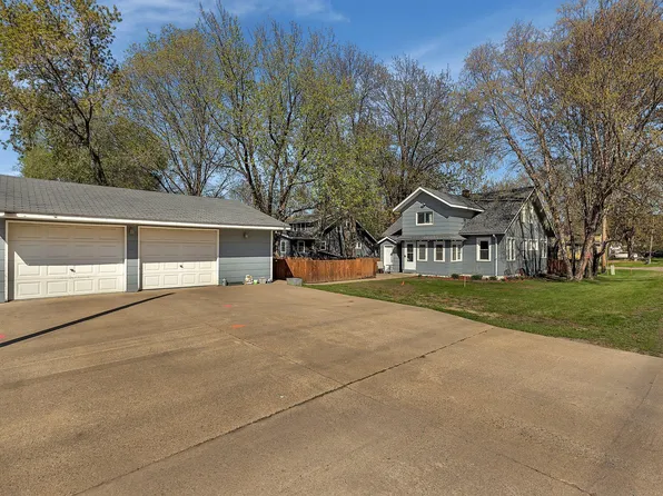 111 Barracuda Ave SE, Avon, MN 56310