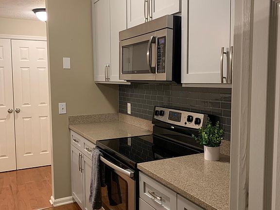 Stainless Steel Fridge, Microwave, Dishwasher, stove included! Washer and Dryer also included in Unit!