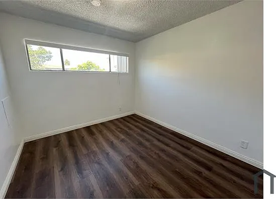 1224 W 107th St #8 — Photo 13