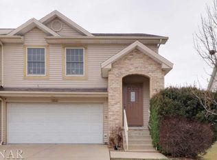 1912 Vladimir Dr, Bloomington, IL