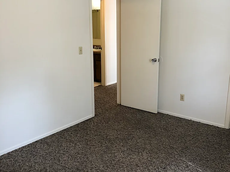 1668 N Patterson Ave #B — Photo 20
