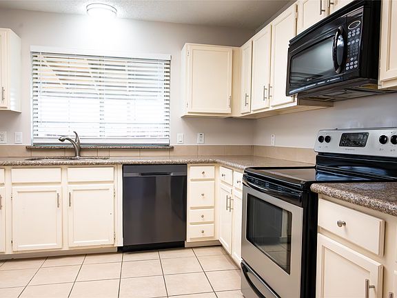 5th image of 2558 Slaton Dr