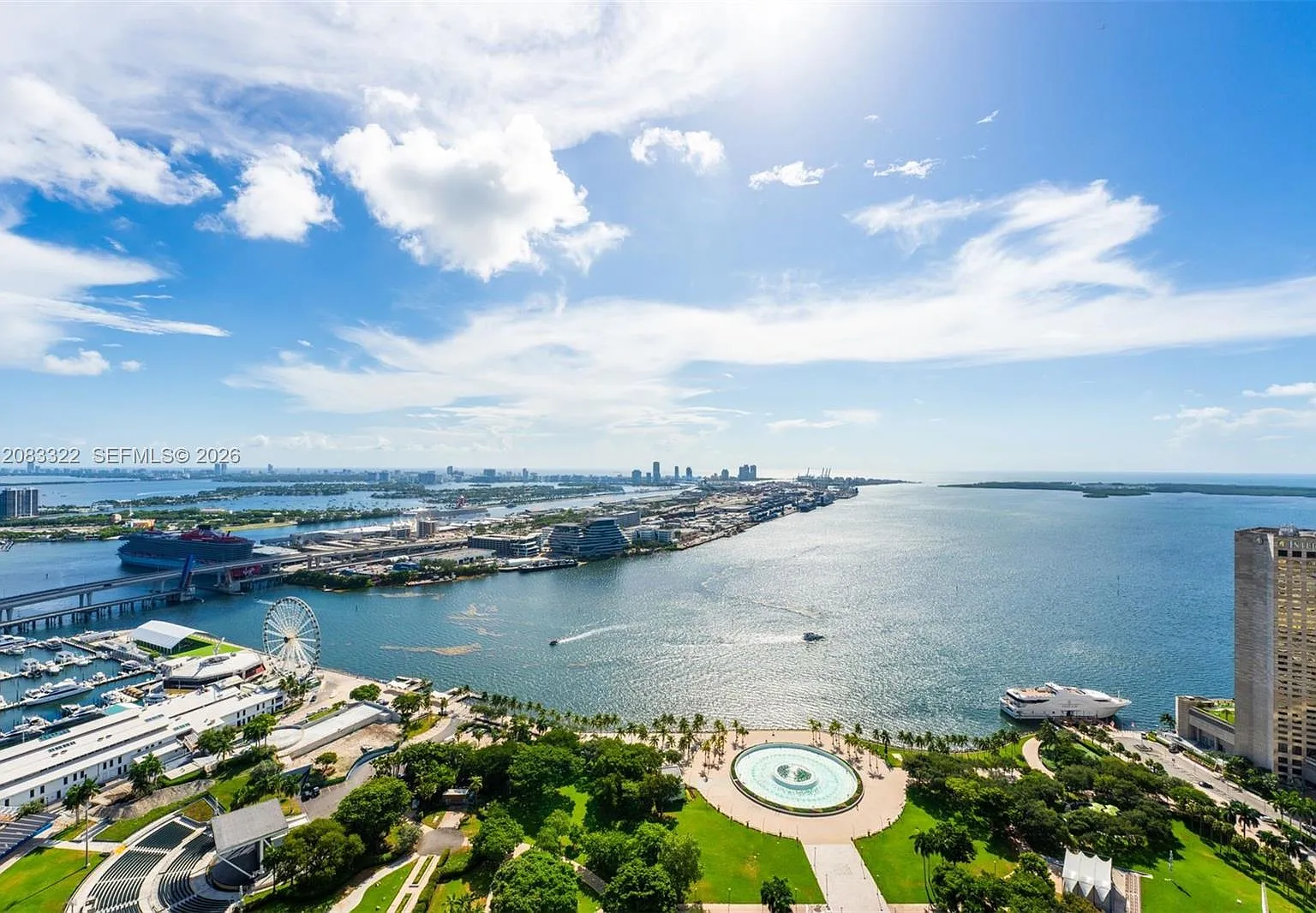 50 Biscayne Condo — Photo 1