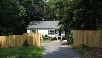 1st image of 9 Oakcrest Dr