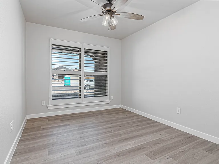 6004 Kingsville St — Photo 16