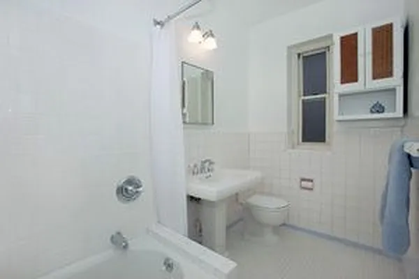 Sold by Douglas Elliman | media 14