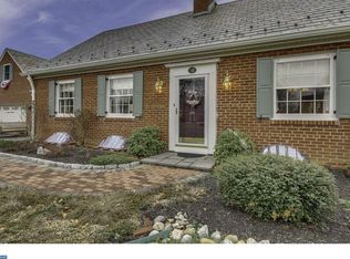 12 Colonial Ridge Dr, Yardley, PA 19067