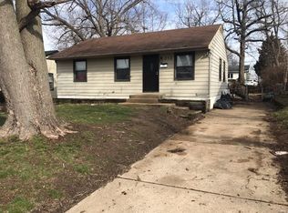 313 Midlothian Rd, Saint Louis, MO 63137