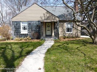 13680 Sherwood St, Oak Park, MI 48237