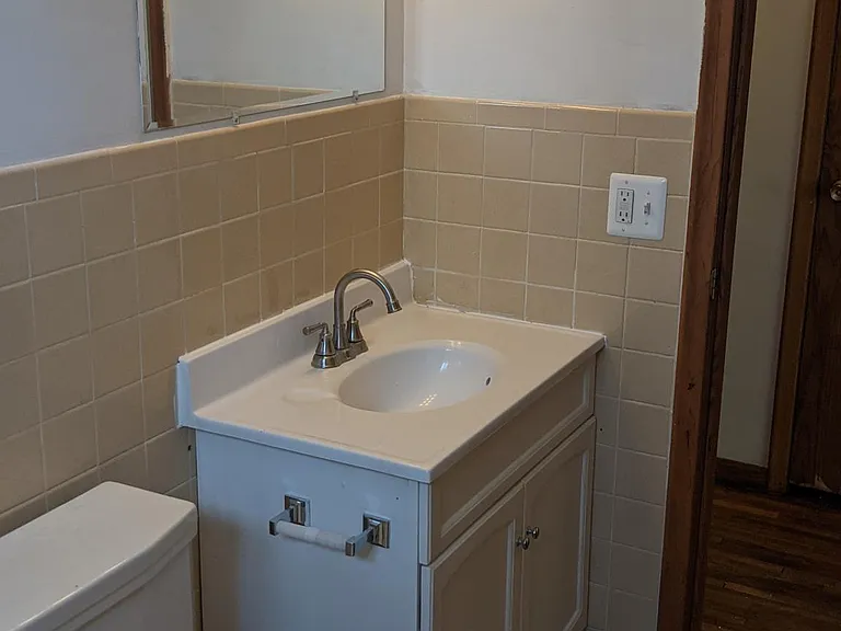5753 Sander Dr #4 — Photo 2