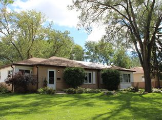 585 Illinois Blvd, Hoffman Estates, IL