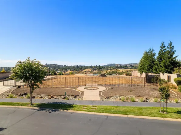 832 Santa Cruz, Redding, CA 96003