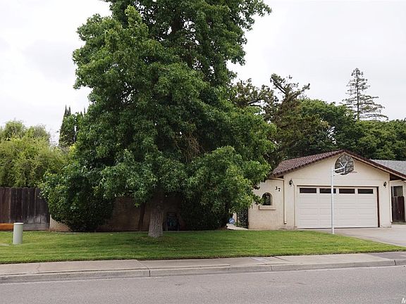2nd image of 37 Willow Glen Ave