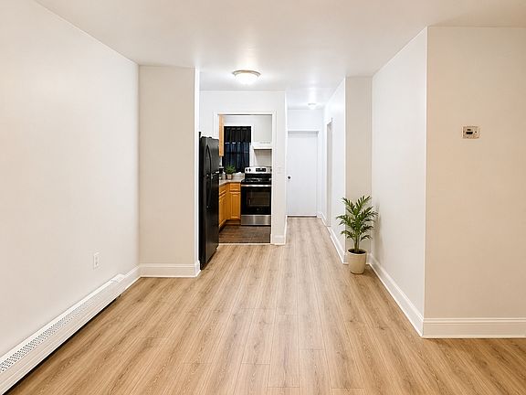 5th image of 1336 Chisholm St Floor 1