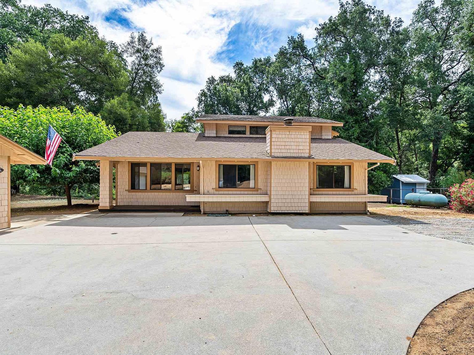 20585 Lower Hillview Dr, Sonora, CA 95370 MLS 20231025 Zillow