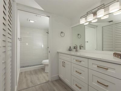 601 SW 142nd Ave #204Q, Pembroke Pines, FL, 33027