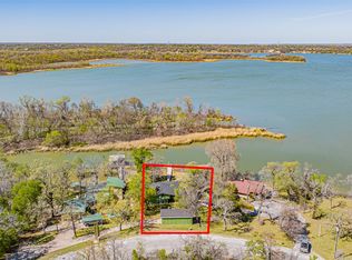 9520 Heron Dr, Fort Worth, TX 76108