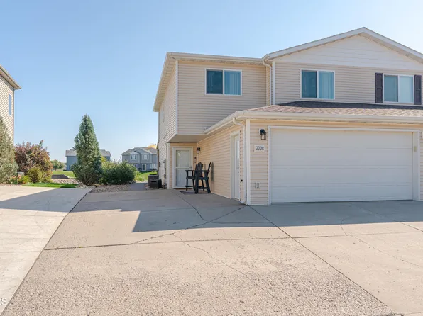2008 Marina Rd SE, Mandan, ND 58554