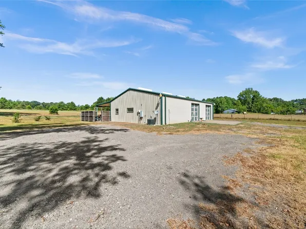 5742 Grouse Rd, Gilmer, TX 75645