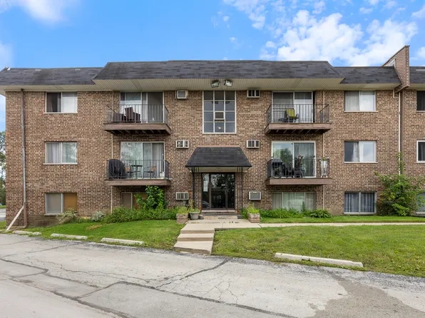 215 S Hale St APT 7C, Addison, IL 60101