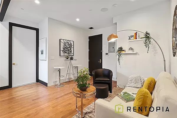 Rented by Rentopia | media 10