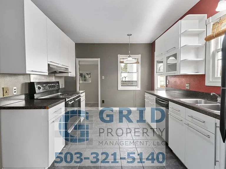 4535 SE Francis St — Photo 5