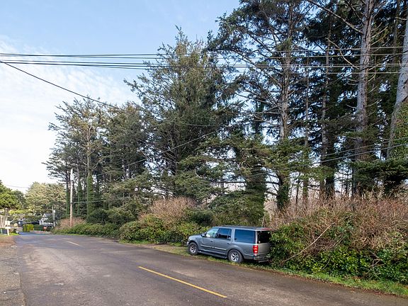 3rd image of Tl 13504 Sw Coast Ave