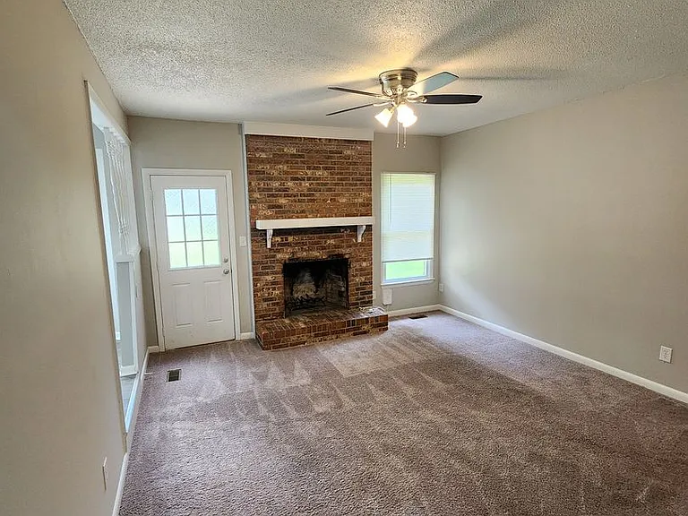 6701 Vaughn Rd — Photo 8