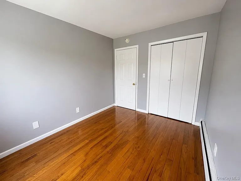 219 Chrystal Dr — Photo 12