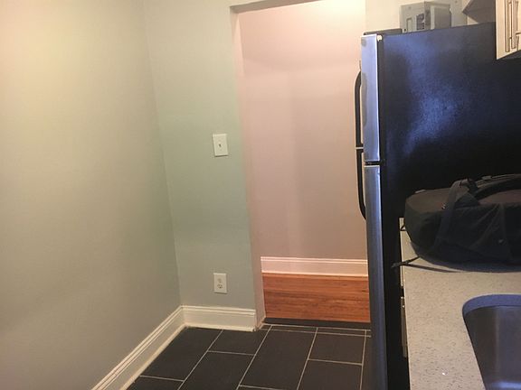 5th image of 1710 Caton Ave #68