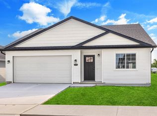 2318 Legacy Dr, Norwalk, IA 50211