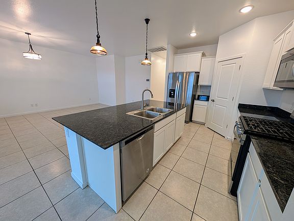 4th image of 40618 W Jenna Ln