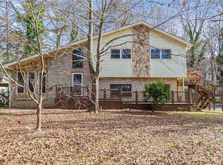 3324 Spreading Oak Dr, Douglasville, GA 30135