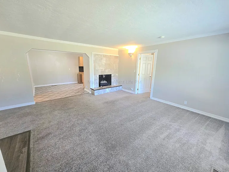 114 SE 218th Ave — Photo 8