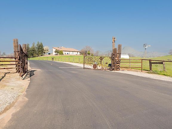 3rd image of 0 Oak Knoll Ln