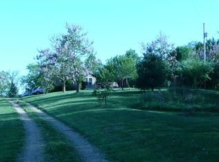 220 Rock House Hollow Rd, Bethpage, TN 37022