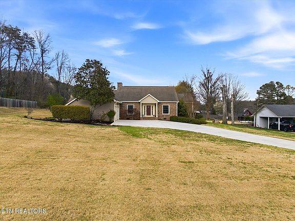 3rd image of 112 County Road 586