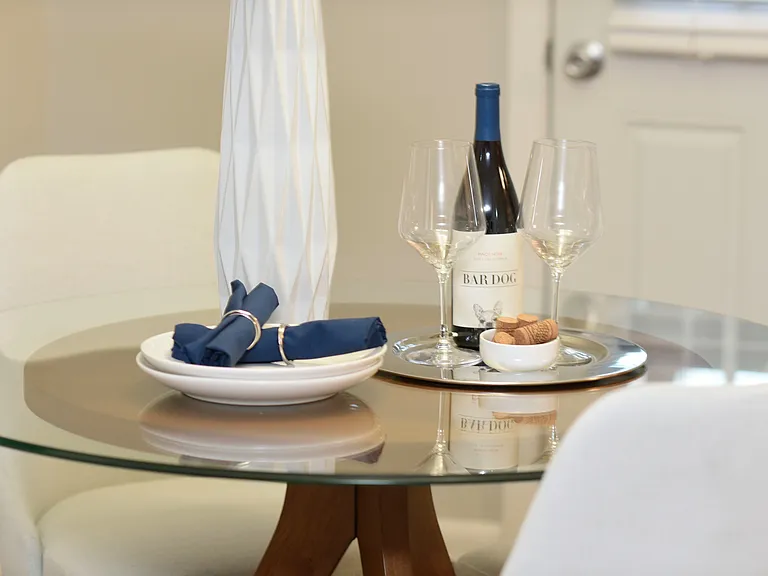 Dining area decor