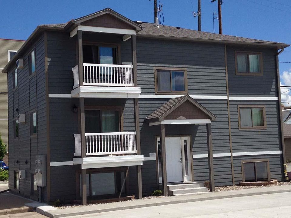 1st image of 174 W 2nd St #1